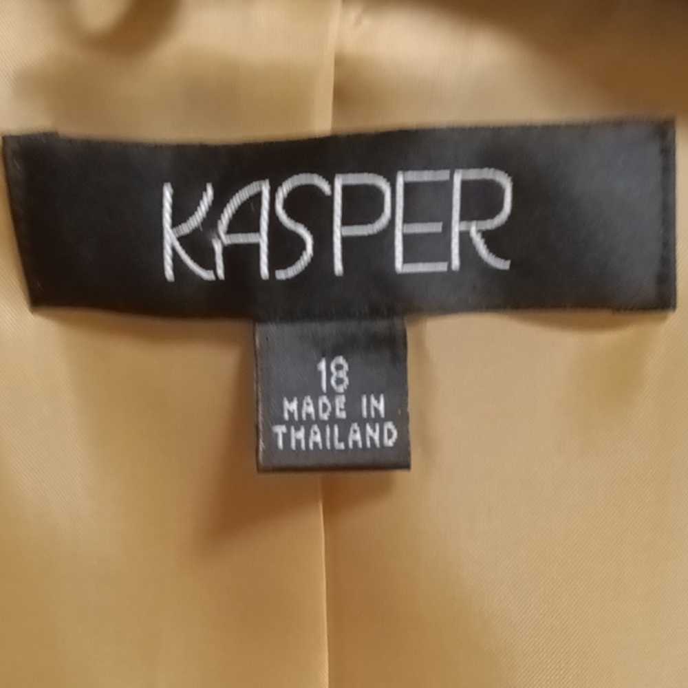 FINAL PRICE NWT KASPER tan/gold 2-pc  pantsuit w dual belt/animal print scarf 18